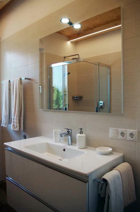 Gisshuebelhof Apartment Andrian Ngoại thất bức ảnh